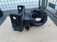 1x Nato Land Rover Hitch c/w Detachable Face and Pin