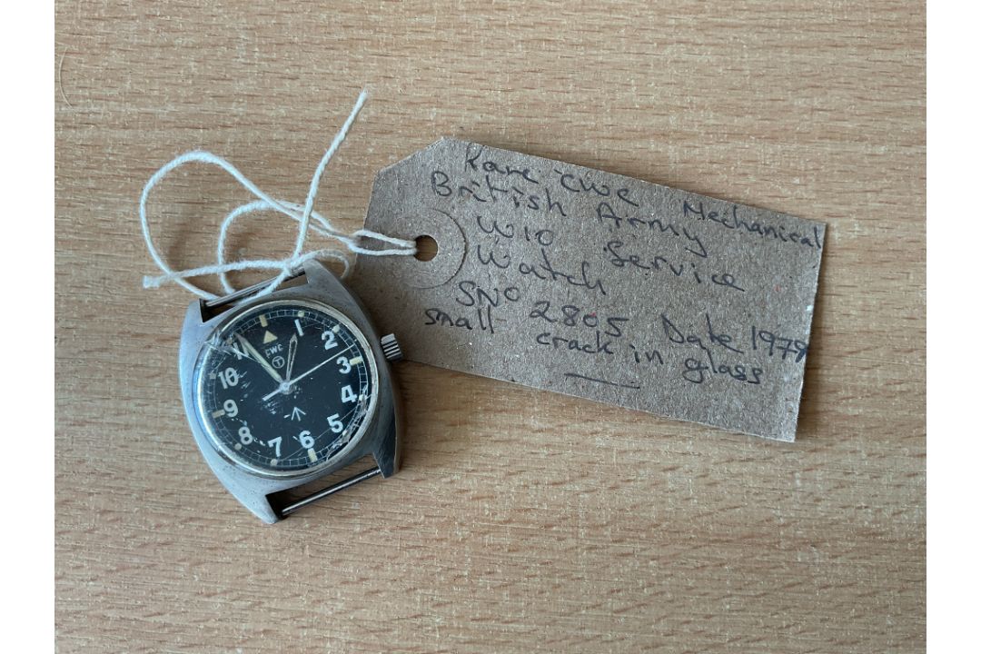 Rare CWC Mechanical British Army W10 Service Watch, Snº 2805, Date 1979, Small Crack in Glass - Image 4 of 4