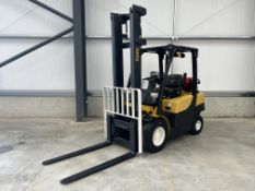 2014 Yale GLP30 VX 3 ton LPG Forklift - low hours!