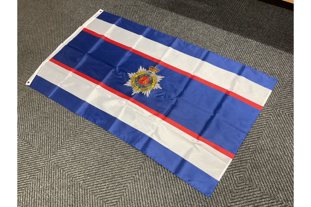 Unusual Rare Royal Corps Of Transport Flag - 5ft x 3ft with Metal Eyelets. - Image 2 of 2
