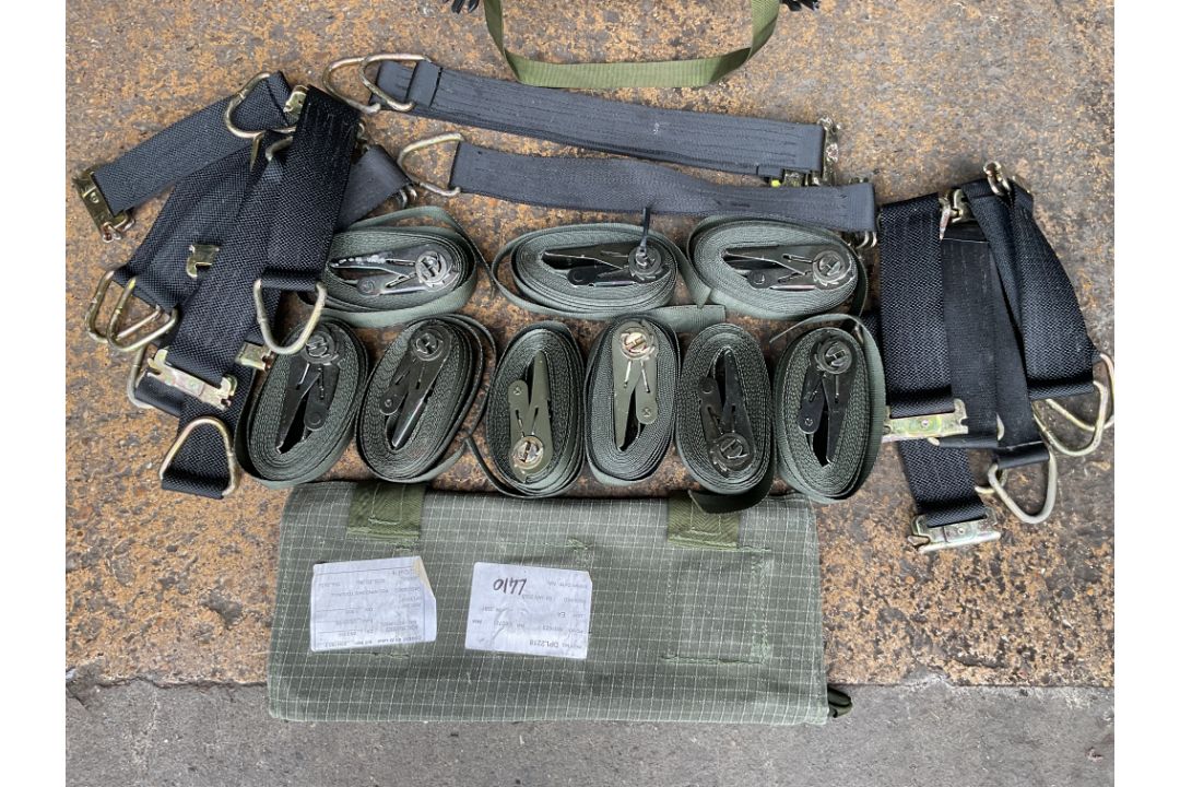 1x British Army Unissued Tie Down Ratchet Strap Kits, in Bag - Image 1 of 5