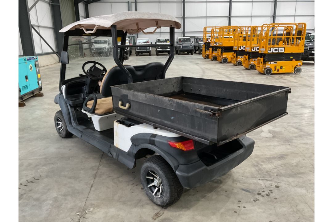 2019 Eagle Electric 2 Seat Buggy with Transport Rear Body - Image 8 of 13