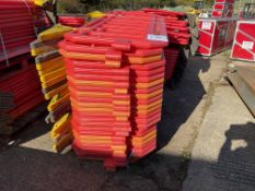 1x Stack of 25x (6ft) Barrier Fencing with Feet