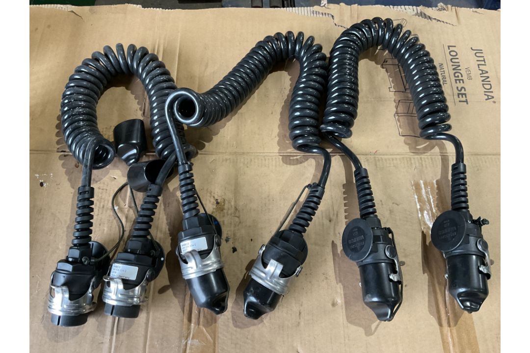 3x New Unissued WABCO Trailer Electric Coupling Leads, from MOD - Image 1 of 6