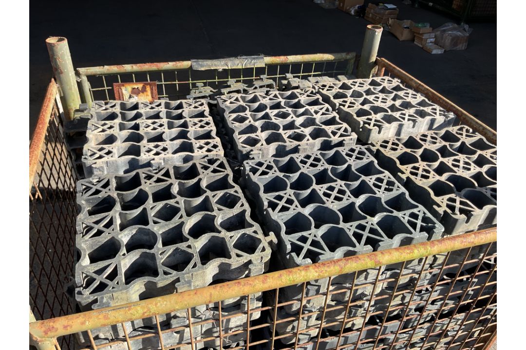 112x EcoGrid E50 Heavy Duty Ground Reinforcement Grid System panels 330mm x 330mm x 50mm from MOD - Image 1 of 4