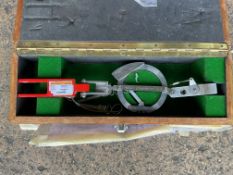 9x Serviceable 0-300Ibs Load Test Tensator in Transit Case, from MOD
