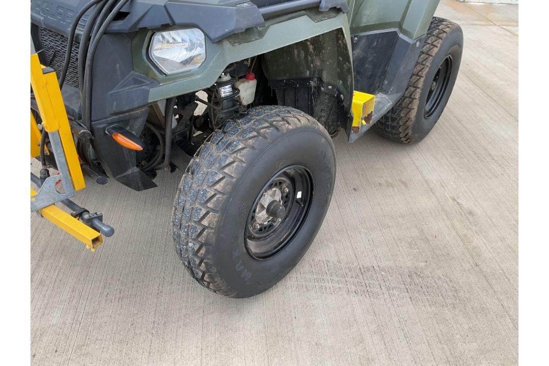 2015 Polaris Sportsman 570 EFi 4 x 4 Quad Bike fitted with Vale PKL Spray System 1100 hrs only - Image 5 of 16