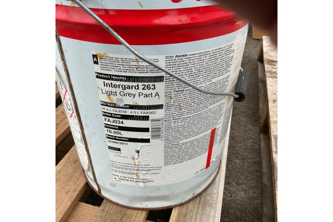 2x Cans (20L) of International Intergard 263 Light Grey Part A + B, from MOD Reserve Stock - Image 2 of 3