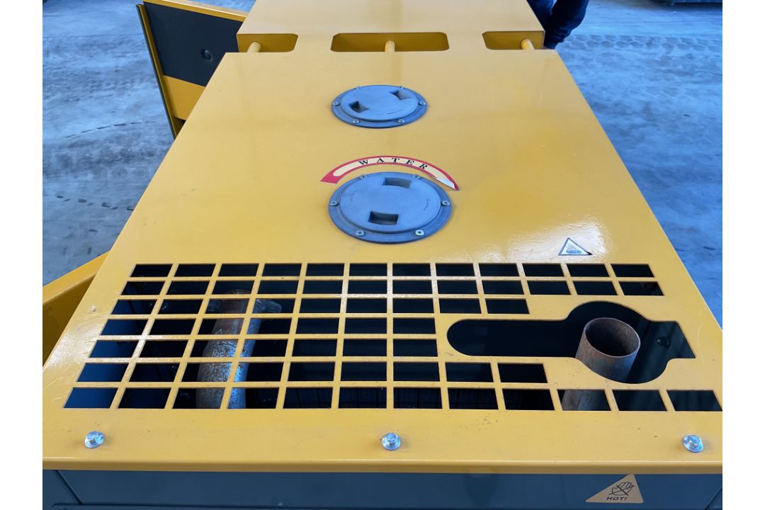 New Unissued 40 KVA Single - 3 Phase 230/400V Diesel Generator c/w Manuals etc - Image 8 of 18