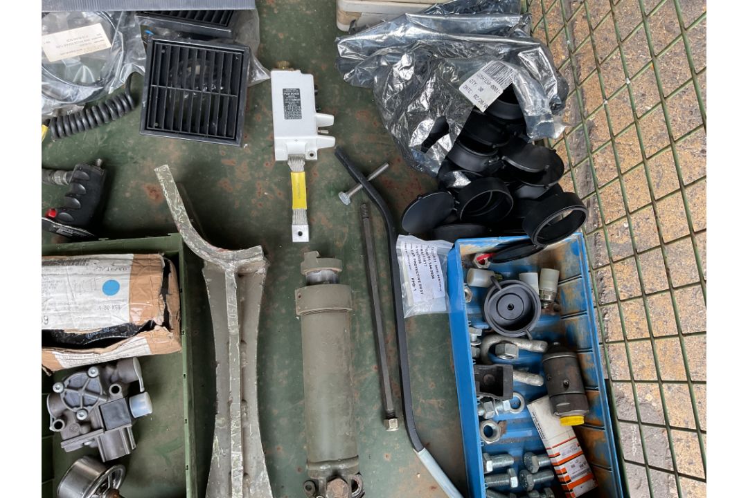 1x Stillage of CVRT / FV Spares - Image 3 of 9