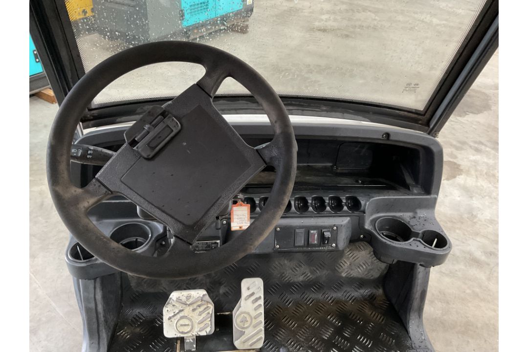 2019 Eagle Electric 2 Seat Buggy with Transport Rear Body - Image 6 of 13