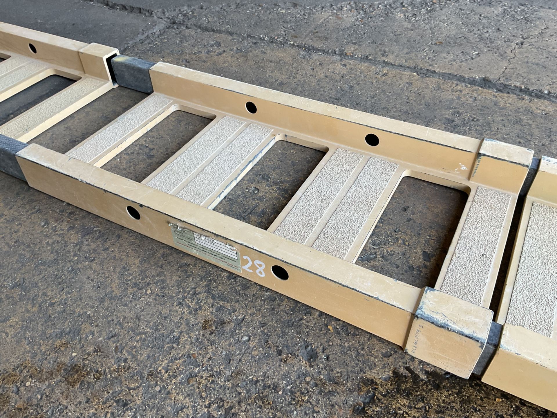 4x Rare Carbon Fibre Crossing Ladders 250KG Load, Afghanistan Issue, from MOD - Image 2 of 6
