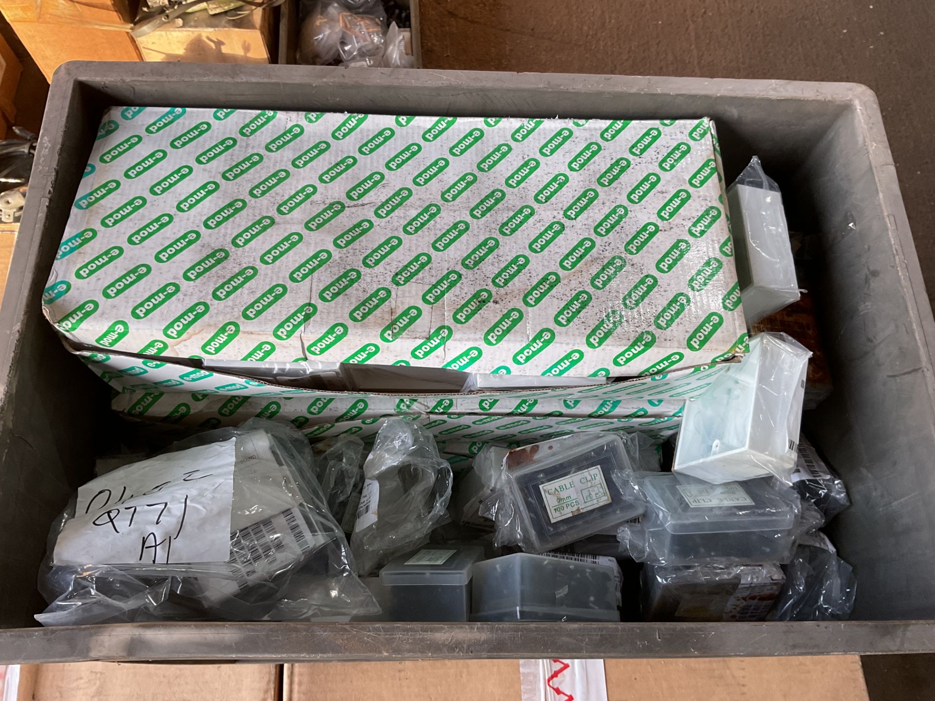1x Crate of New Unissued Electrical Boxes (100+) and Cable Clips (2,000) - Image 6 of 6