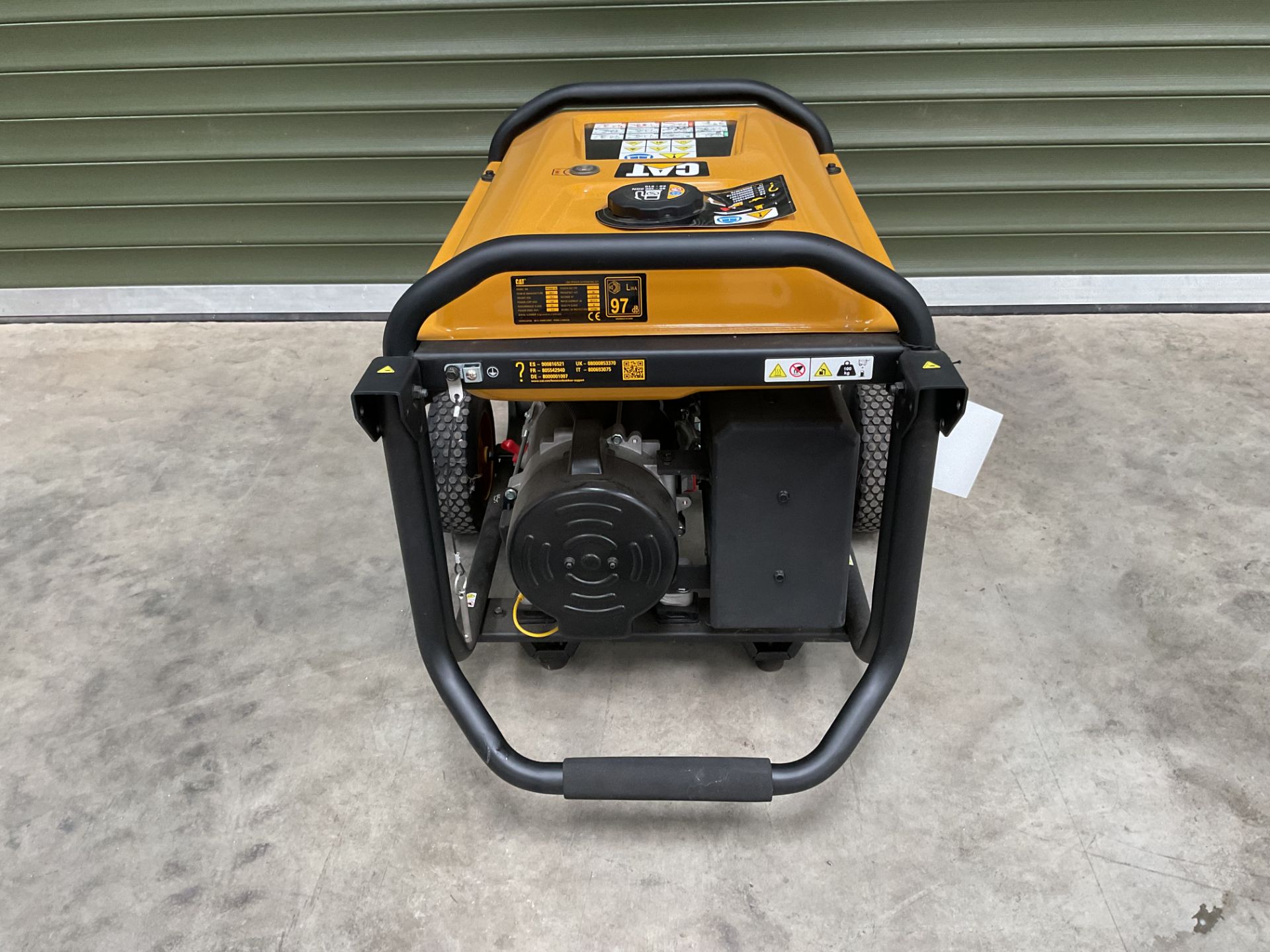 New UNISSUED Caterpillar RP4400 Industrial Generator 4400 Watts 5.5 KVA 230/110 V from Govt Dept. - Image 4 of 9
