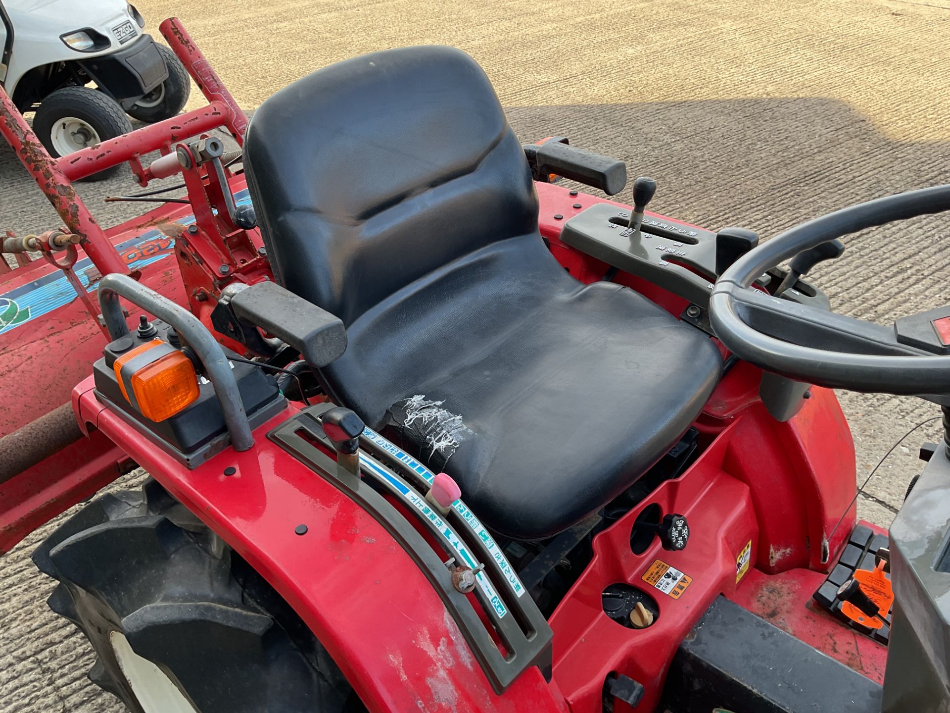 Yanmar Ke-4 4x4 Diesel Compact Tractor, 915 Hours c/w Yanmar Rotavator - Image 8 of 18
