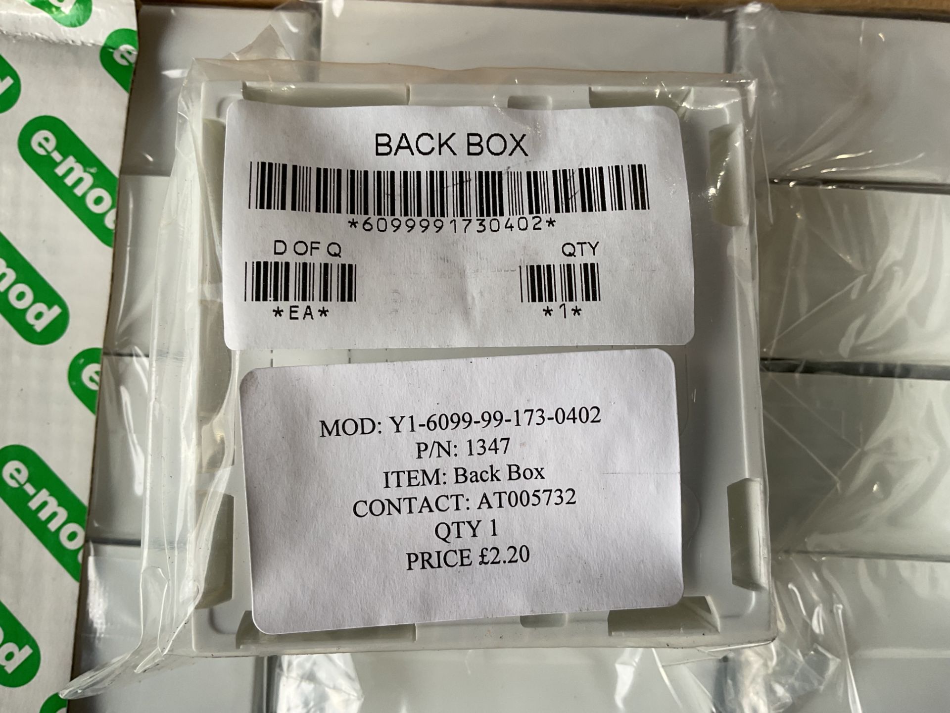 1x Crate of New Unissued Electrical Boxes (100+) and Cable Clips (2,000) - Image 2 of 6