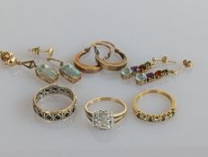 Three gem-set rings on 9ct gold settings, sizes N, L, M and two pairs of gem-set earrings
