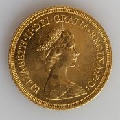 A QEII gold full sovereign, 1974