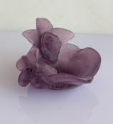 A Daum pate de verre violet mini orchidee coupelle trinket dish, signed and boxed, 8.5 x 4.5 x 7 c