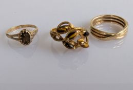 A tiger eye mounted yellow gold ring, hallmarked for Albion Craft Co, London, 1971