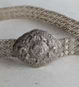 Provenance: created for debutant Gladys Mary Dillwyn-Llewelyn (1879–1968) on her presentation to Que