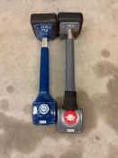 2 CARPET PULLERS / KNEE KICKERS