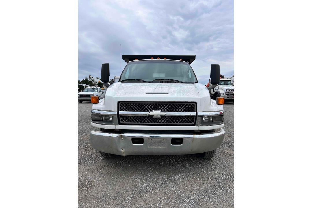 2006 Chevrolet C4500 Landscape Dump - Image 2 of 26