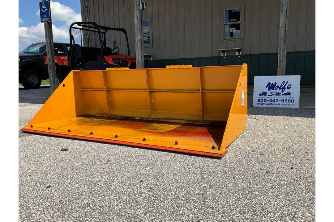 Large Bucket 84" - Image 2 of 5
