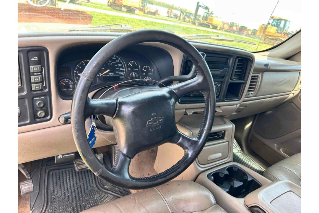 2002 Chevy 3500 Pickup - Image 14 of 18