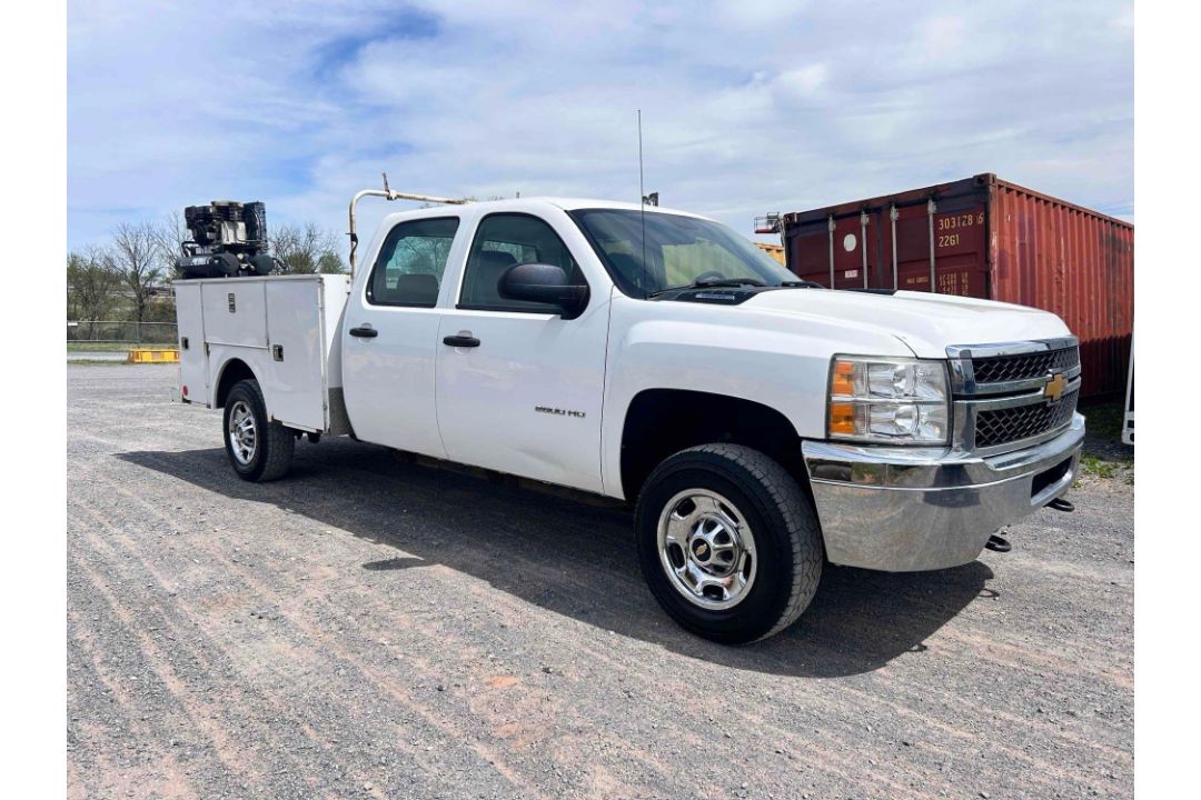 2014 Chevy 2500 HD Service Body - Image 3 of 19