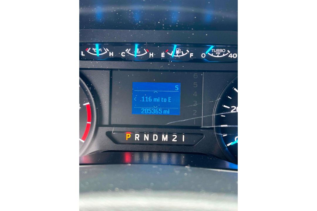 2017 Ford F550XL Stake Body - Image 20 of 21