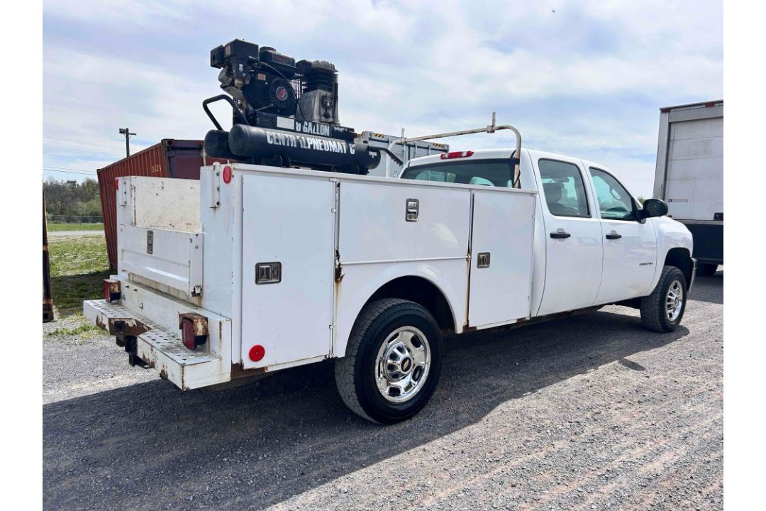 2014 Chevy 2500 HD Service Body - Image 5 of 19