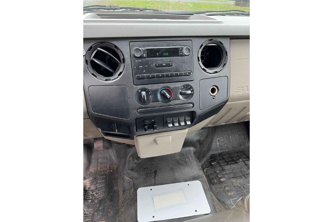 2010 Ford F-450 Superduty Landscape Dump - Image 18 of 21