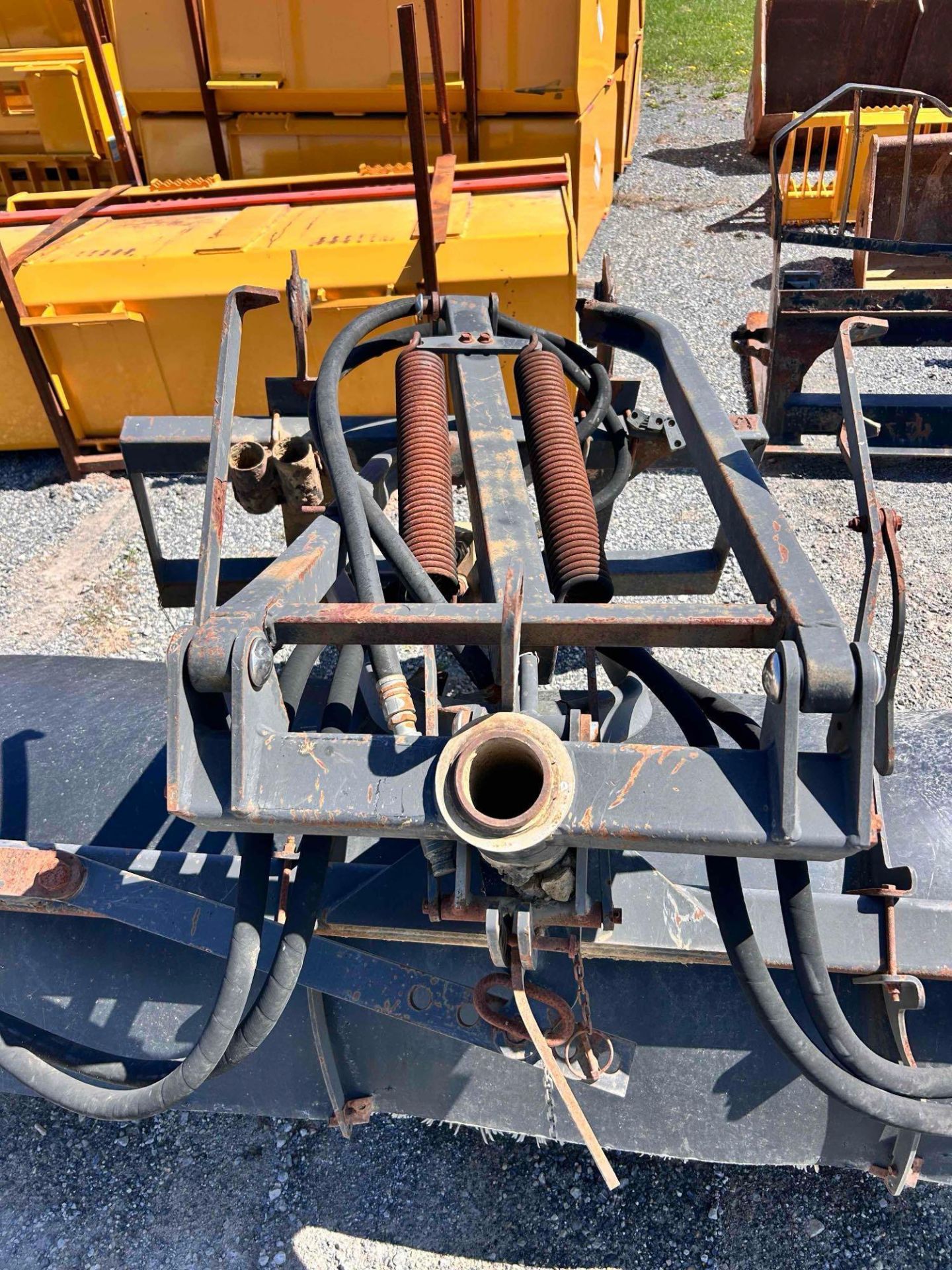 CAT BA25 Hydraulic Angle Broom - Image 4 of 5
