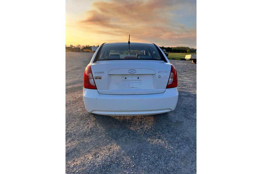 2008 Hyundai Accent - Image 6 of 18