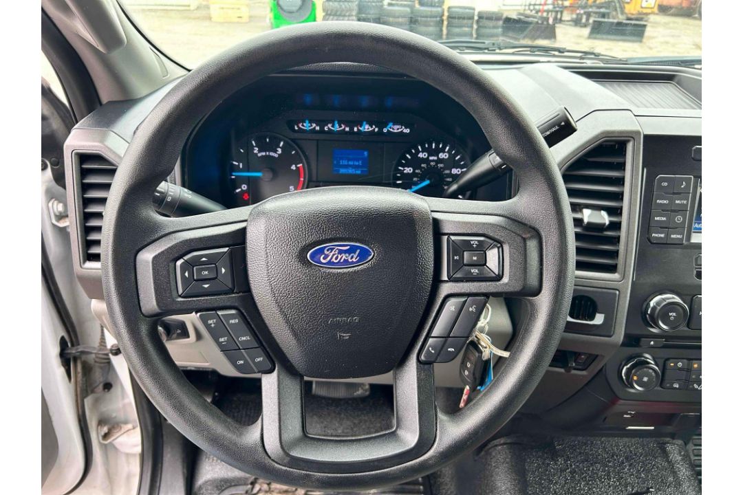 2017 Ford F550XL Stake Body - Image 19 of 21