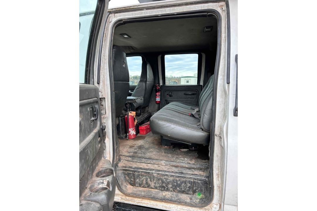 2006 Chevrolet C4500 Landscape Dump - Image 18 of 26
