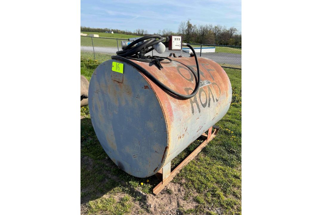 500 Gallon Off Road Fuel Tank - Image 1 of 3