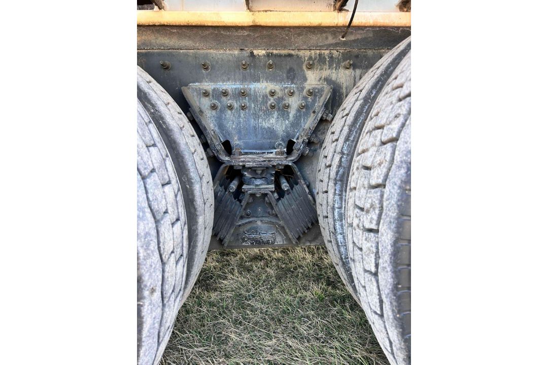 2018 FreightLiner 108SD All in one Cement Truck - Image 35 of 50
