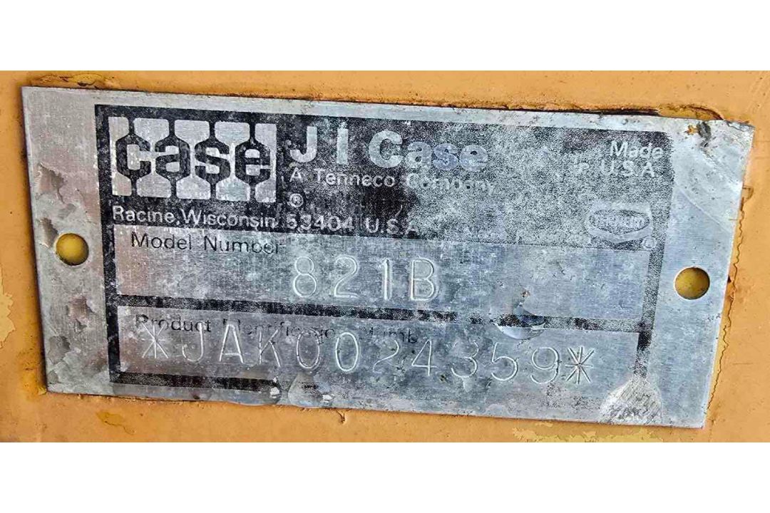 Case 821B - Image 8 of 33