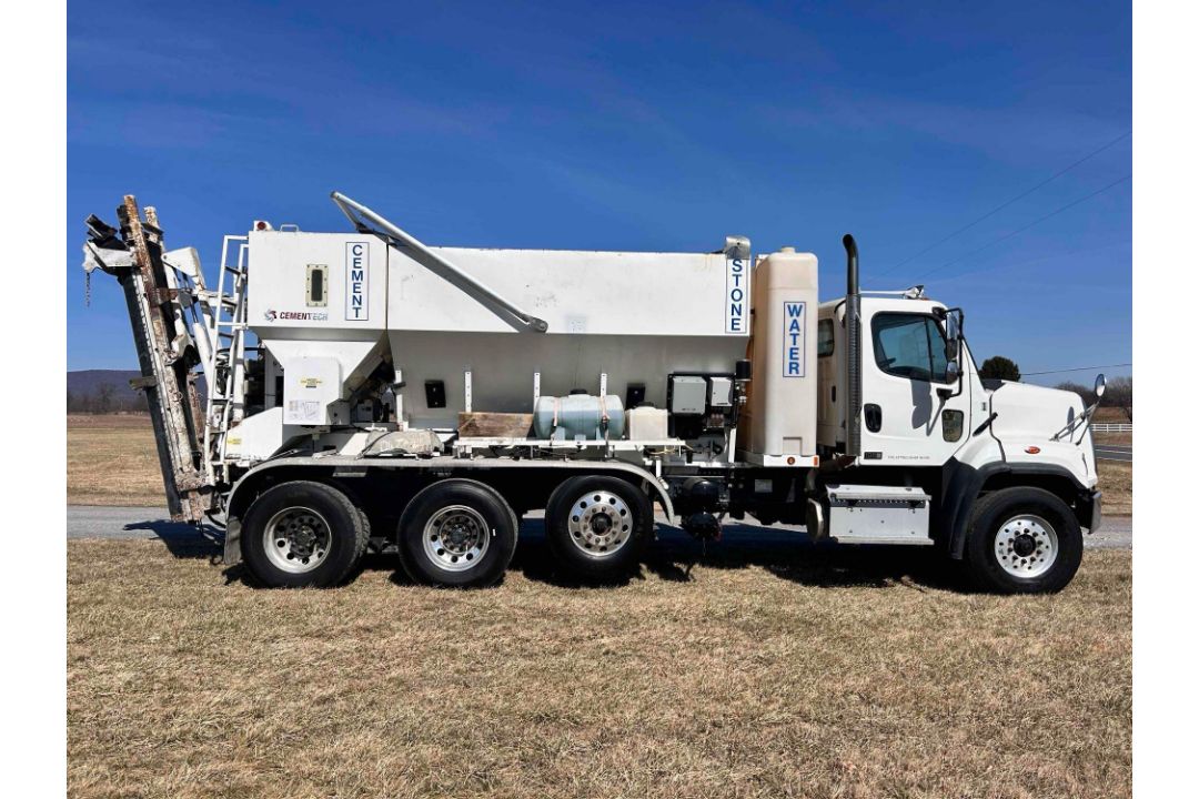 2018 FreightLiner 108SD All in one Cement Truck - Image 6 of 50