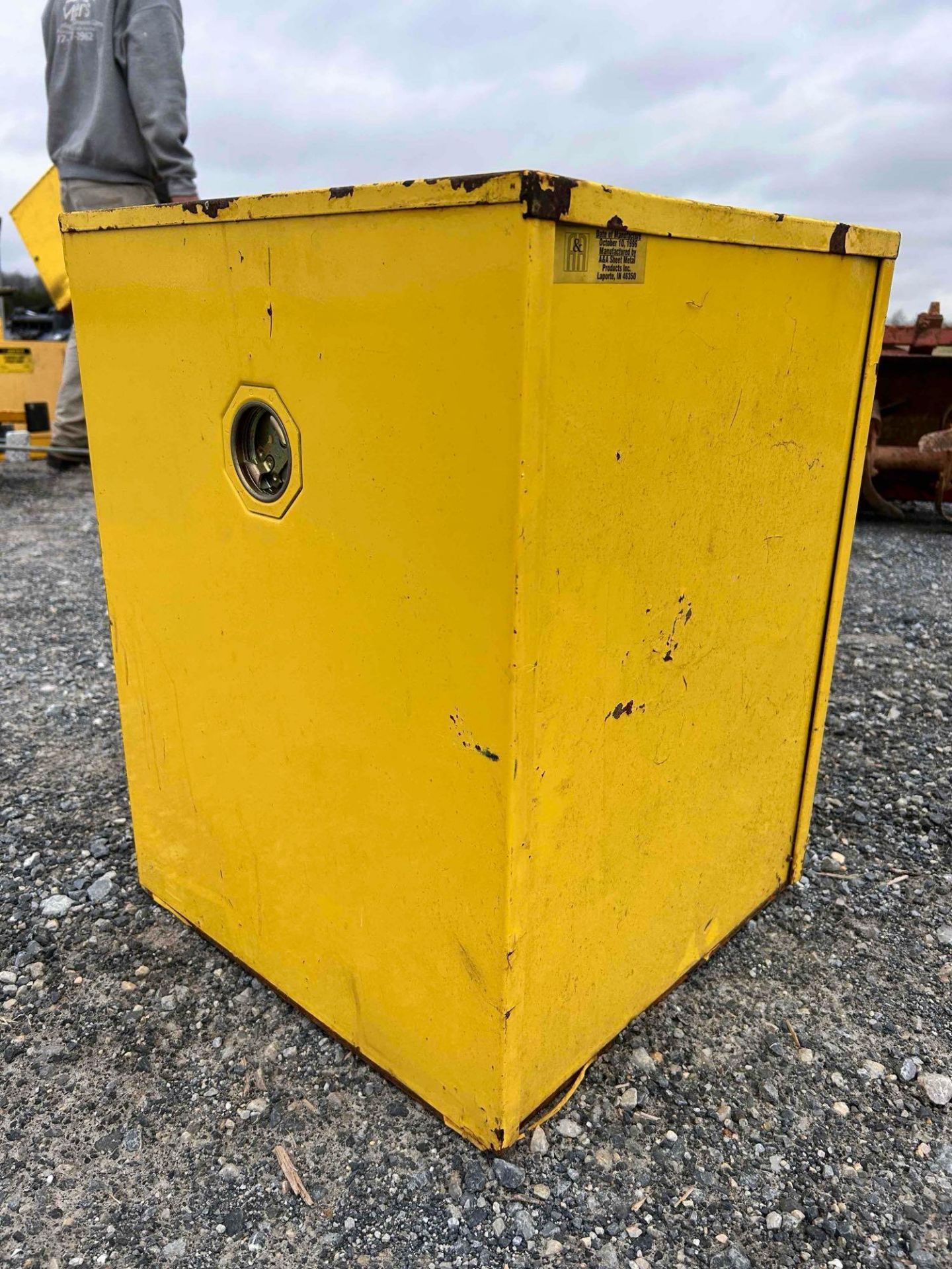 JUSTRITE Flammable Liquid Storage Cabinet - Image 3 of 5