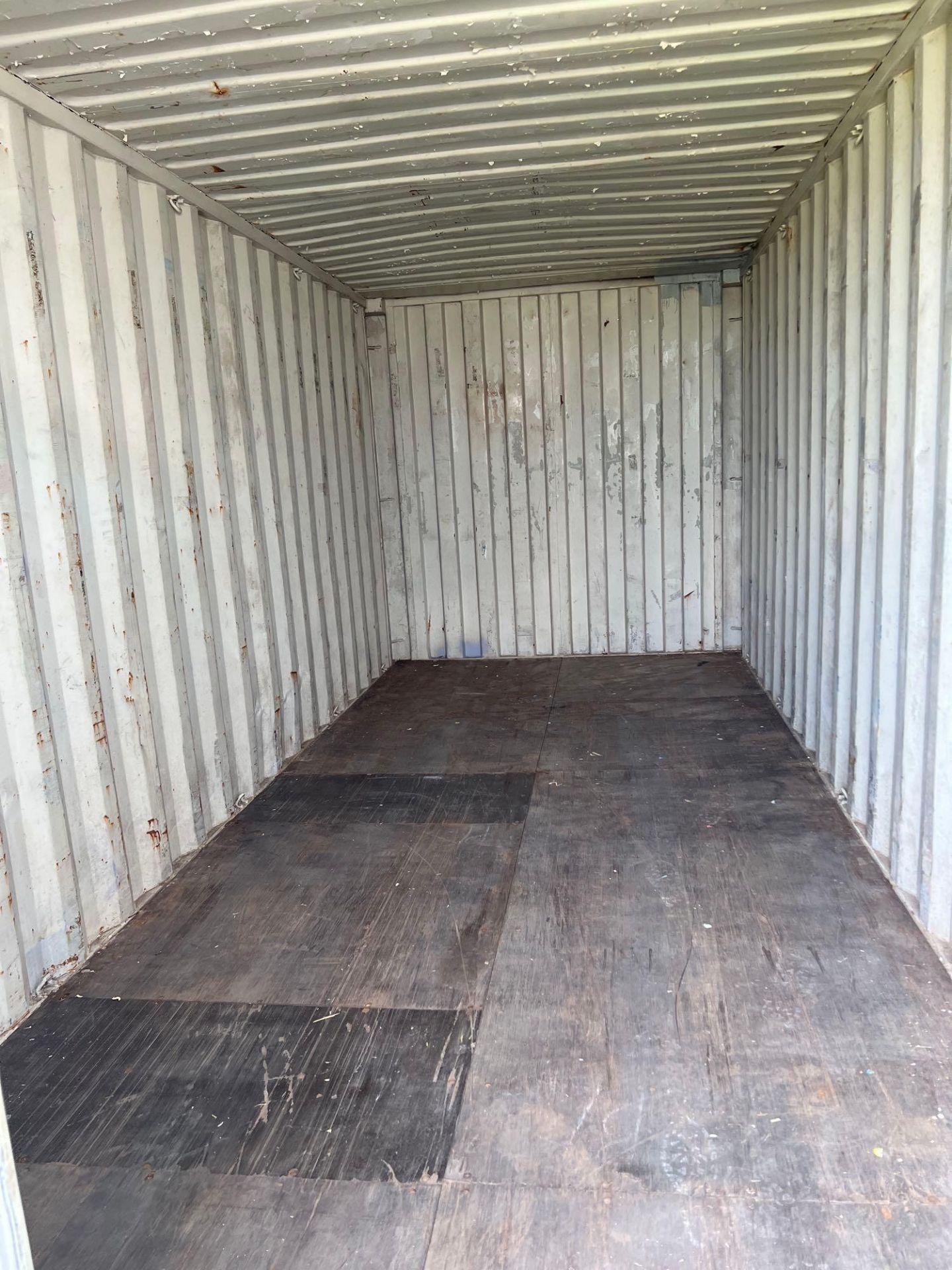 20' Sea Container W/ Fork Lift Pocket - Image 4 of 6