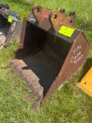 Case 580 Backhoe Bucket