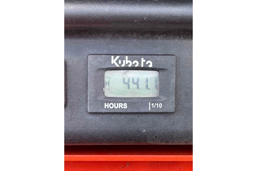 Kubota Z125S Zero Turn - Image 9 of 10