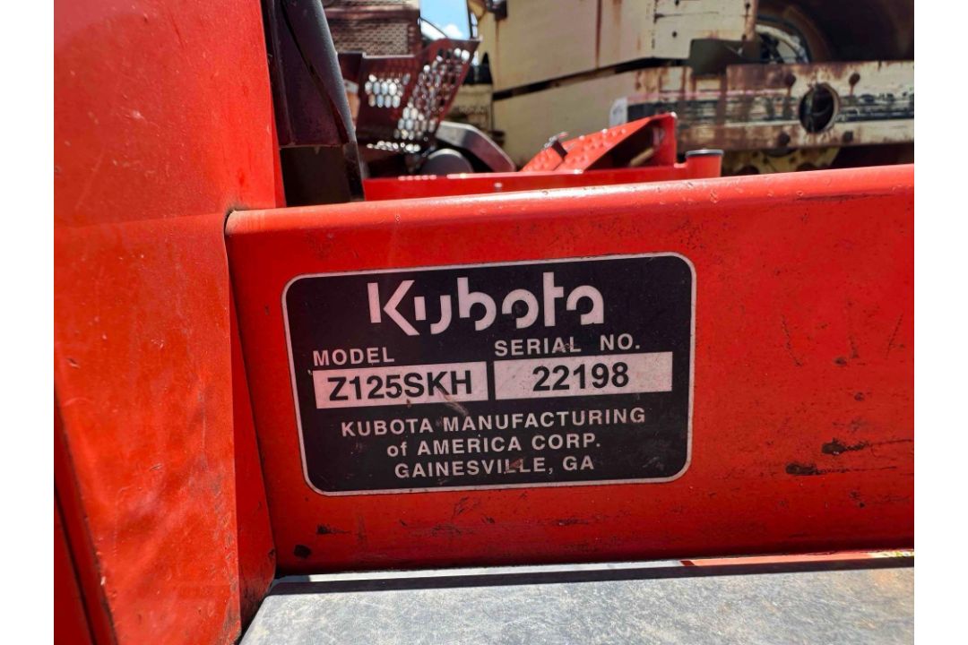 Kubota Z125S Zero Turn - Image 10 of 10