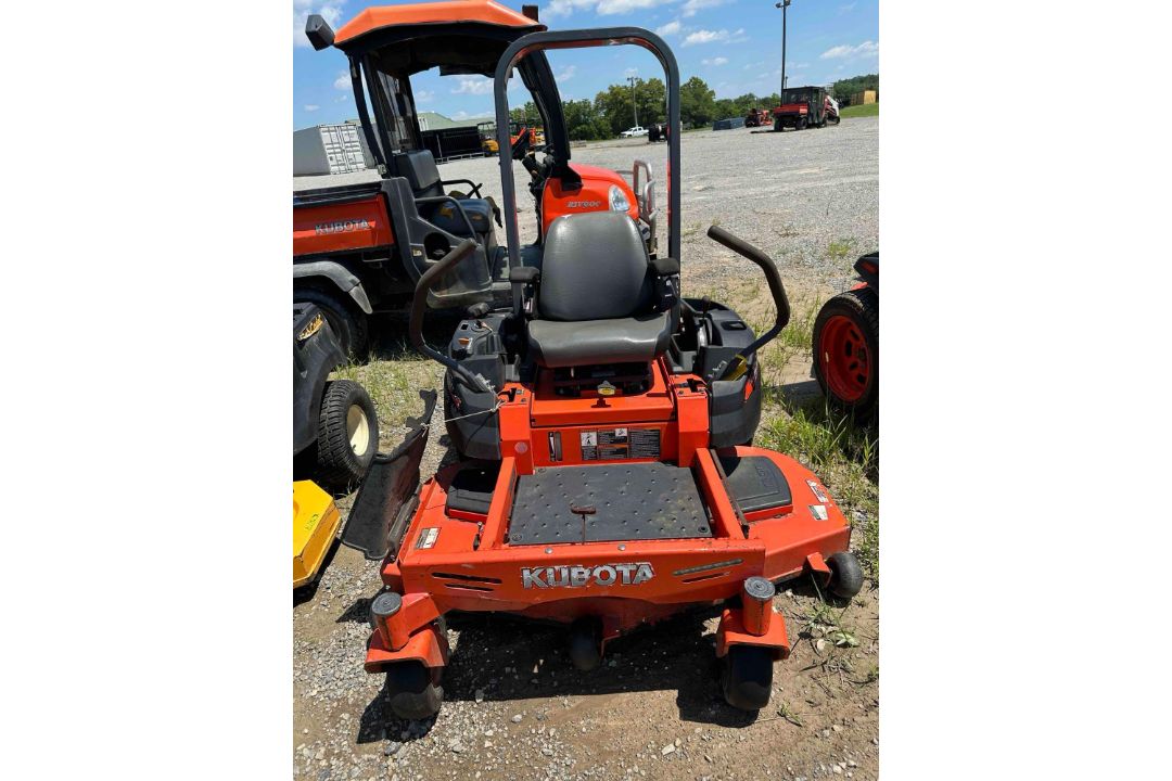 Kubota Z125S Zero Turn - Image 2 of 10