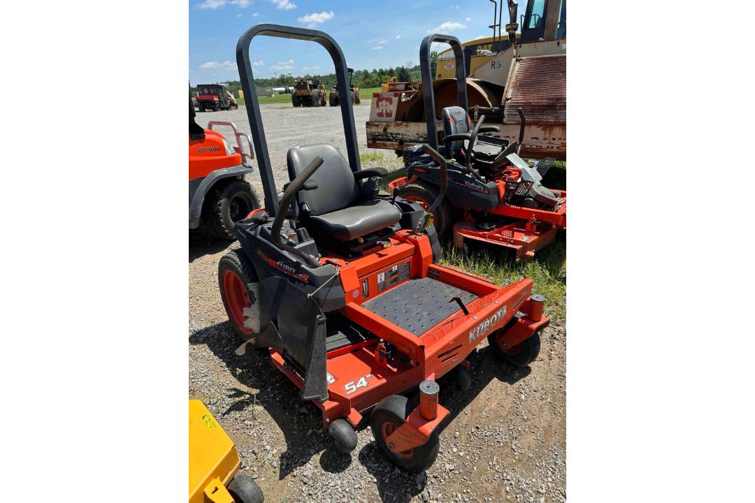 Kubota Z125S Zero Turn - Image 3 of 10