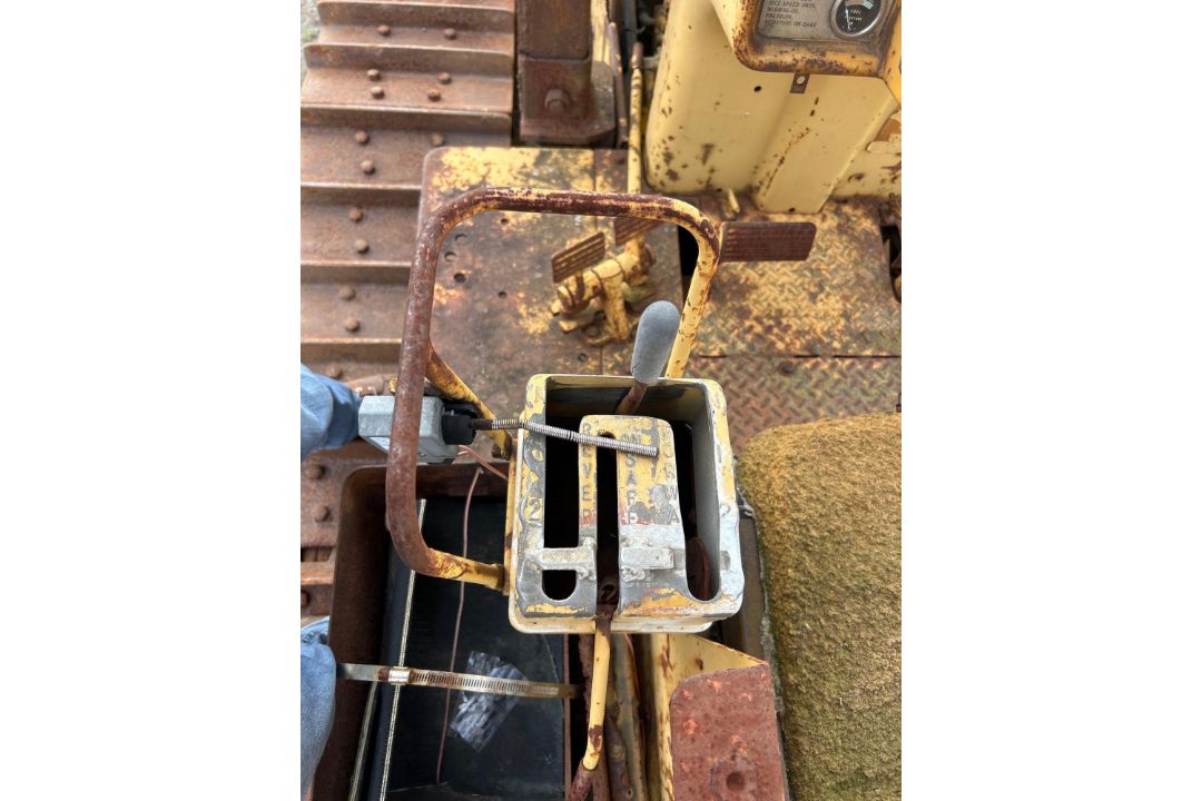 CAT D6C Dozer - Image 15 of 17
