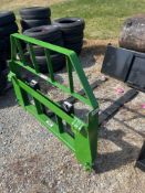UNUSED John Deere Kivel Pallet Forks